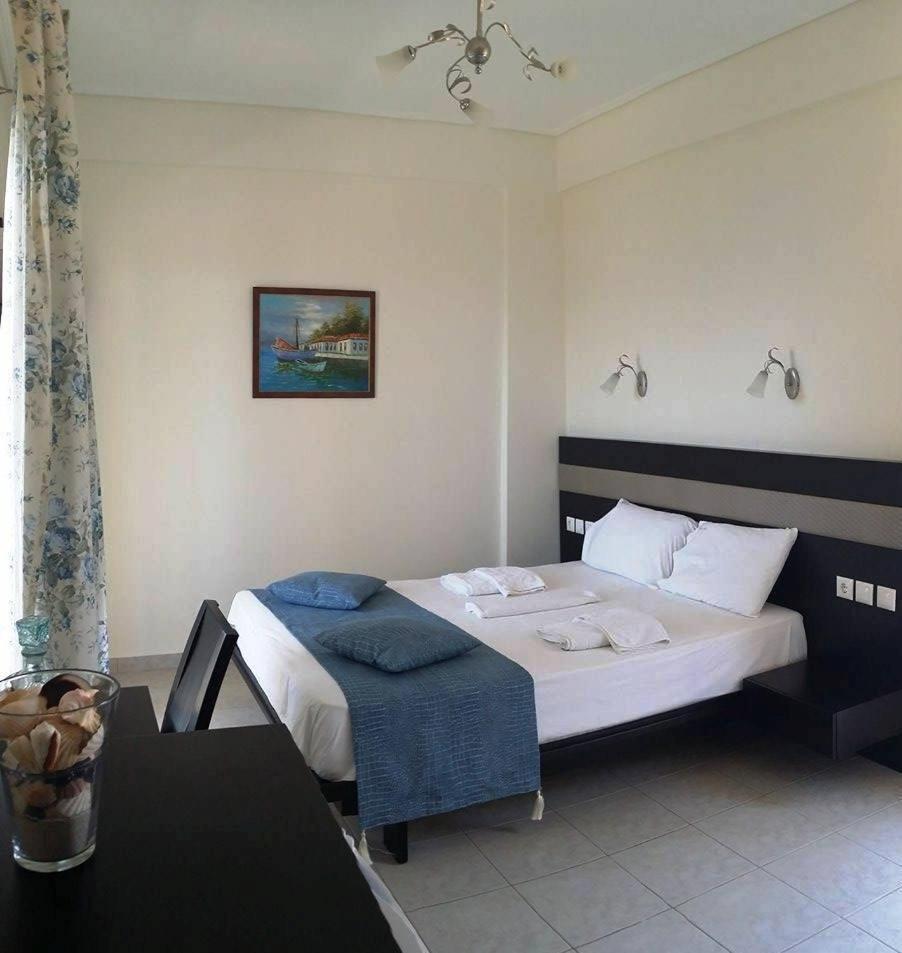 Voula Resort Elafonissos Bilik gambar